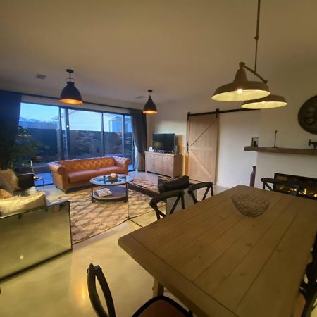 Black Stilt Retreat, Stunning Luxury Property Twizel Esterno foto