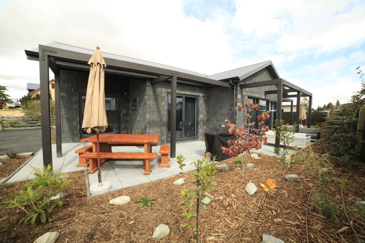 Black Stilt Retreat, Stunning Luxury Property Twizel Esterno foto
