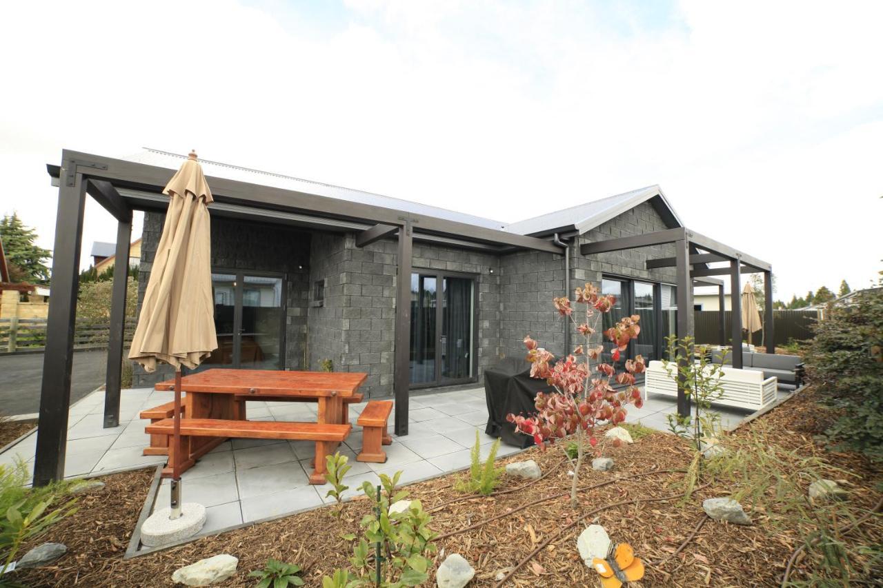 Black Stilt Retreat, Stunning Luxury Property Twizel Esterno foto