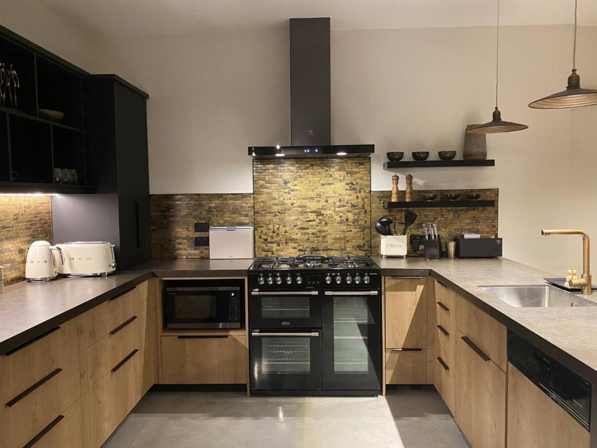 Black Stilt Retreat, Stunning Luxury Property Twizel Esterno foto
